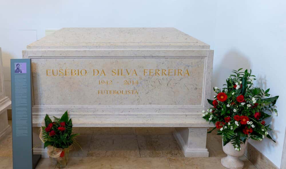Homenaje y colocación de placa en memoria de Luis García Lozano