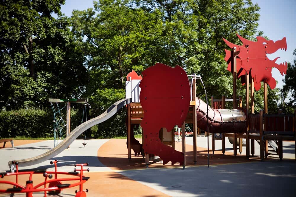 El Parc Central de Vallirana estrena parque infantil
