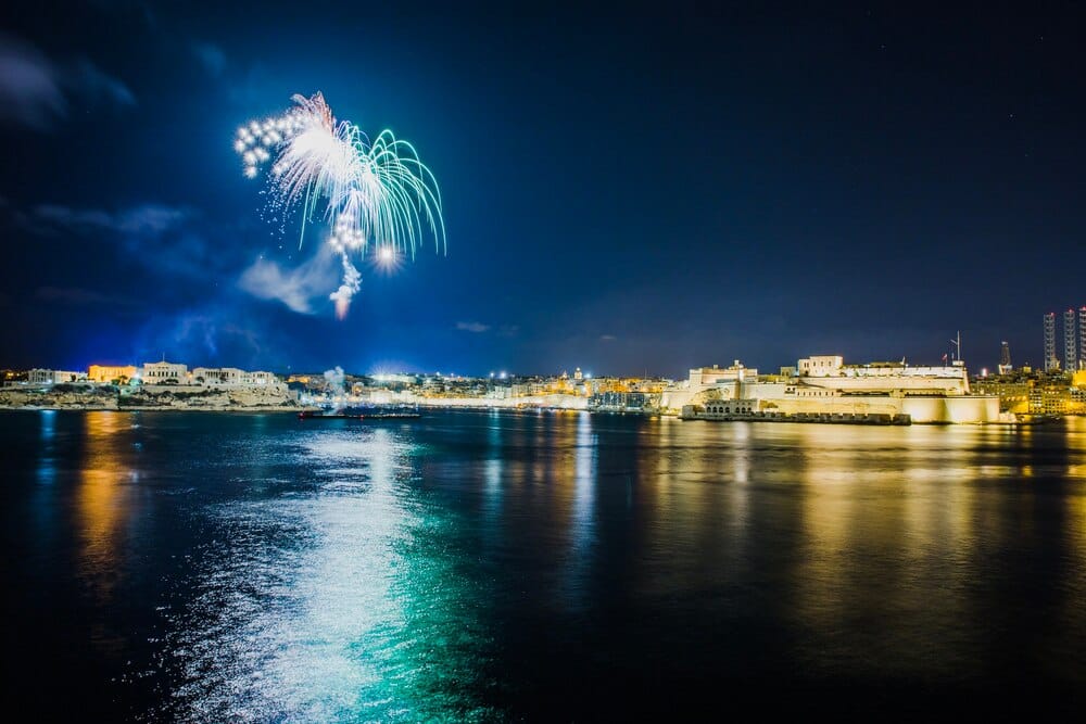 Vuit d'Agost: castillo de fuegos artificiales