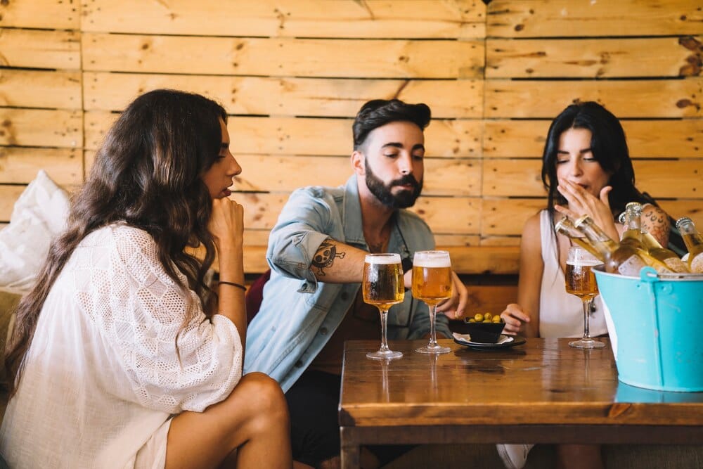 Bar Tapería Entre Amigos: tapeo barato en el centro