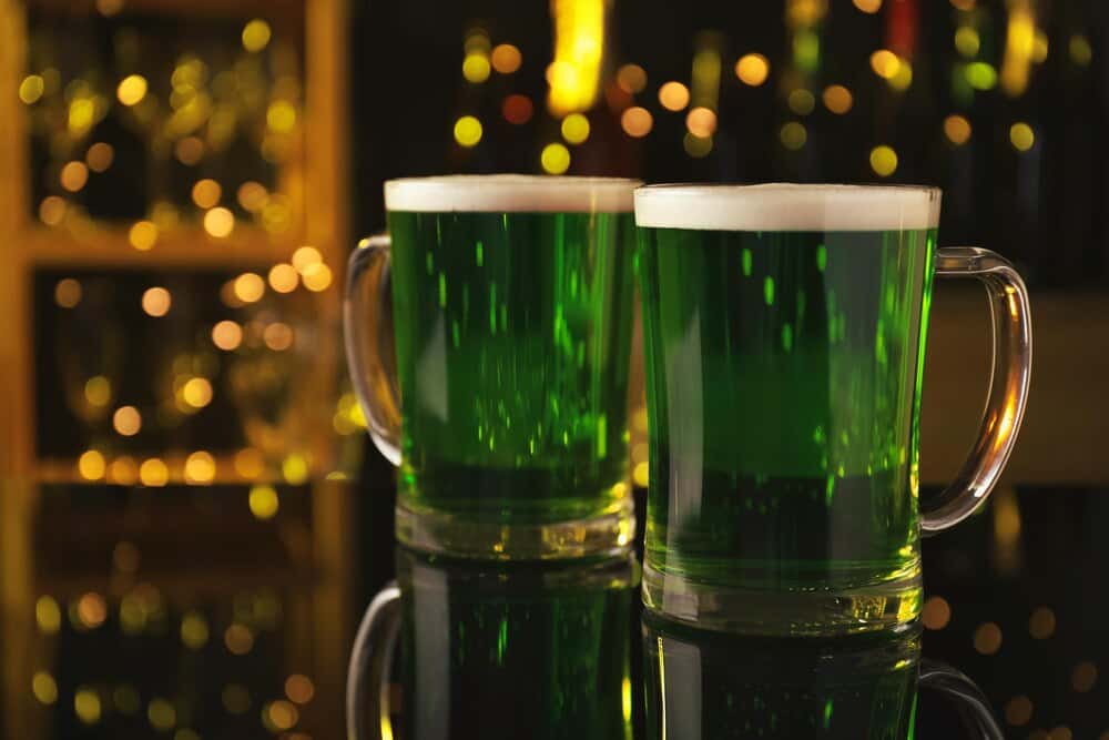 Celebración de San Patricio en Malos Hábitos