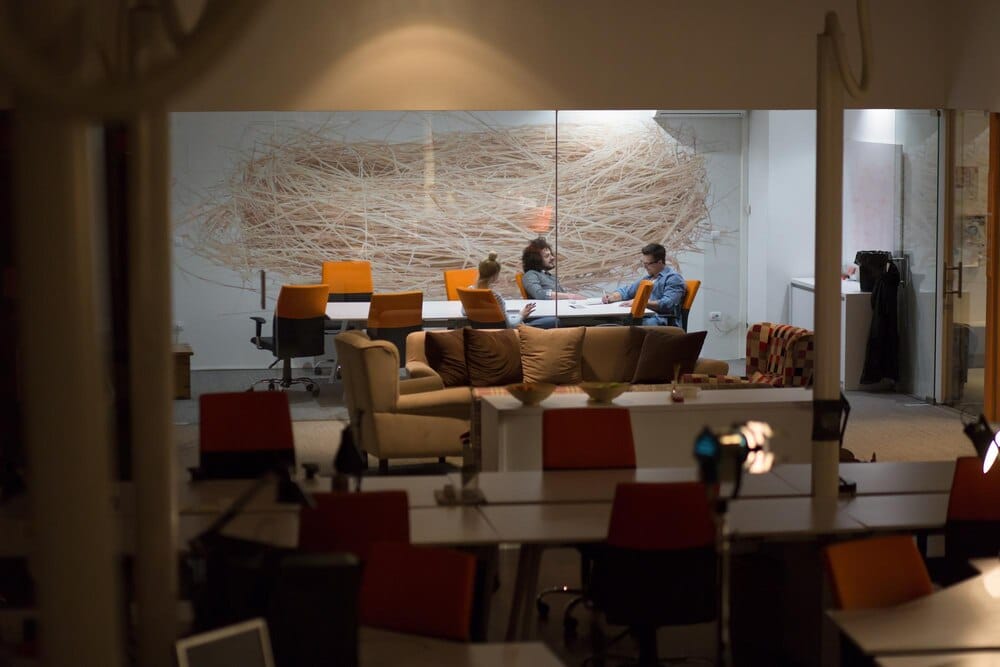 Ponencia 'Lo que nadie te cuenta al empezar: 10 aprendizajes como emprendedor'