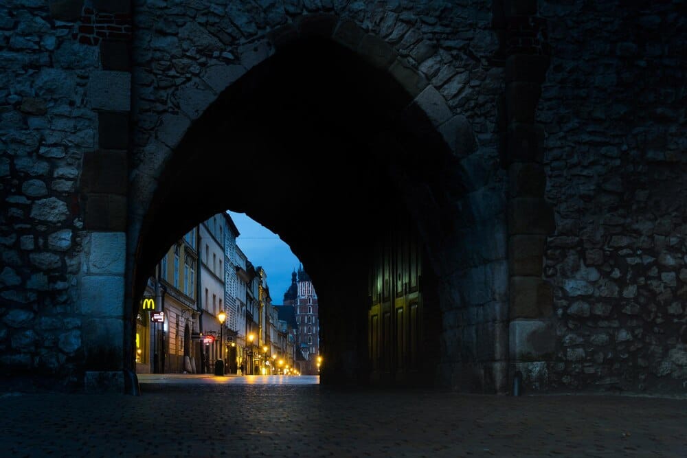 Visita guiada literaria 'El silencio de la ciudad blanca'