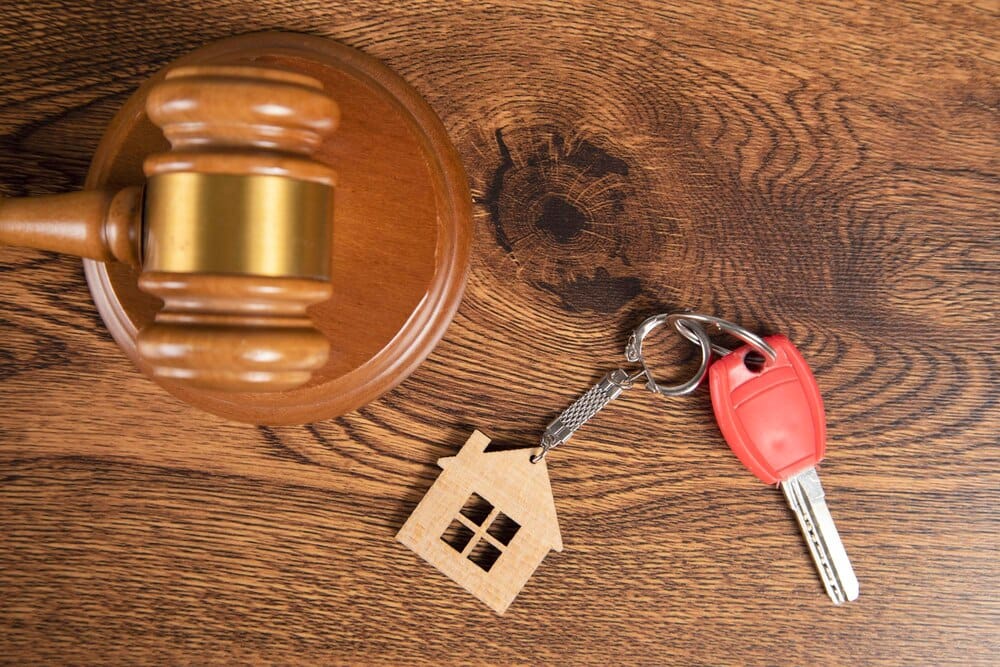 Charla sobre okupaciones y prevenci贸n de robos