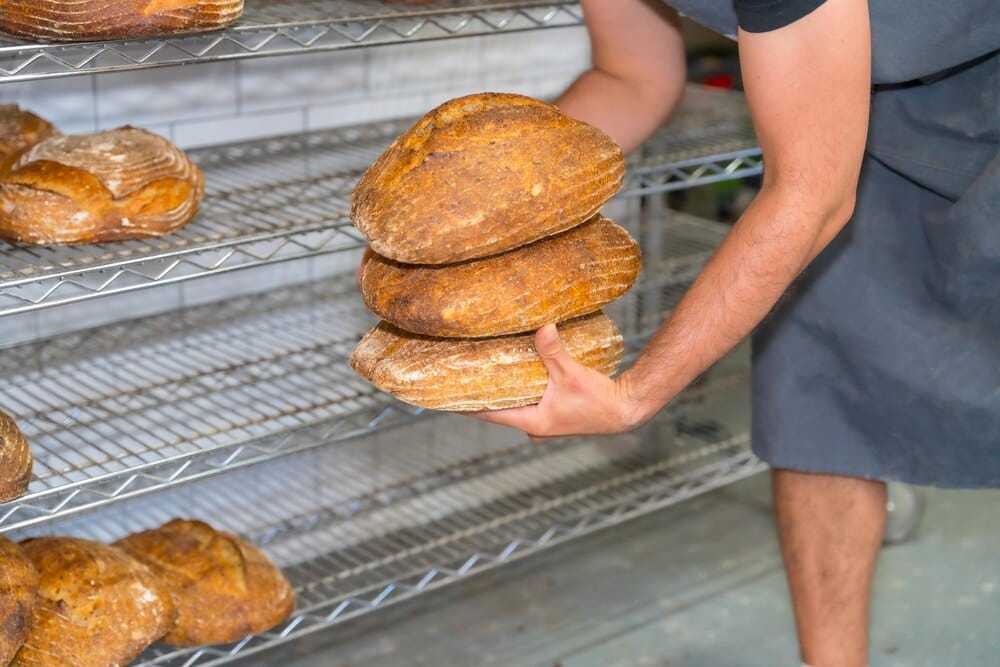 Ruta por los mejores obradores de pan artesano en Sevilla