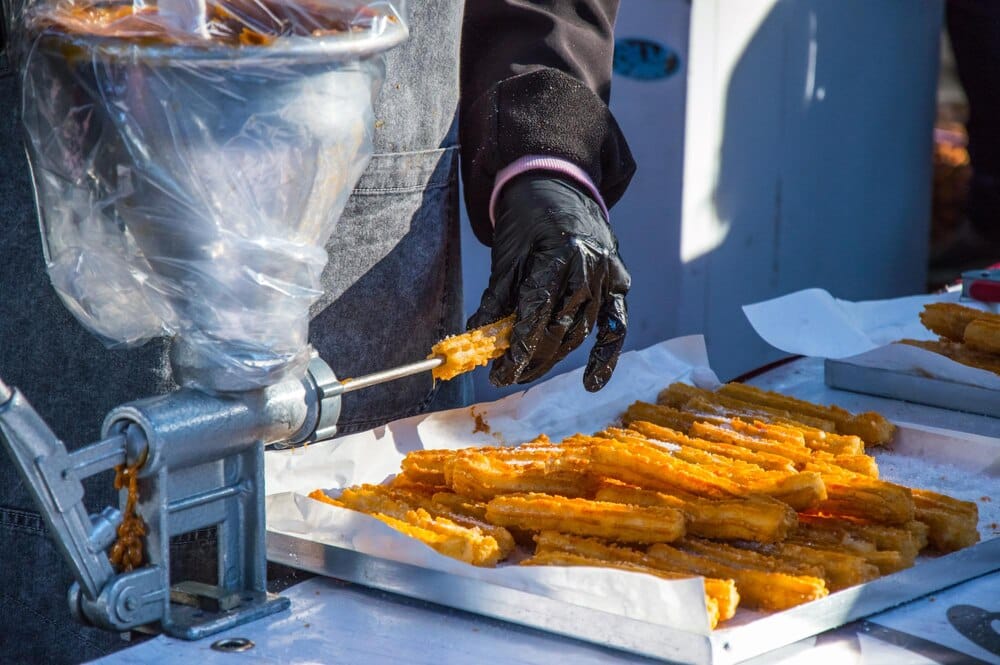 Los Artesanos: churrería y comida para llevar