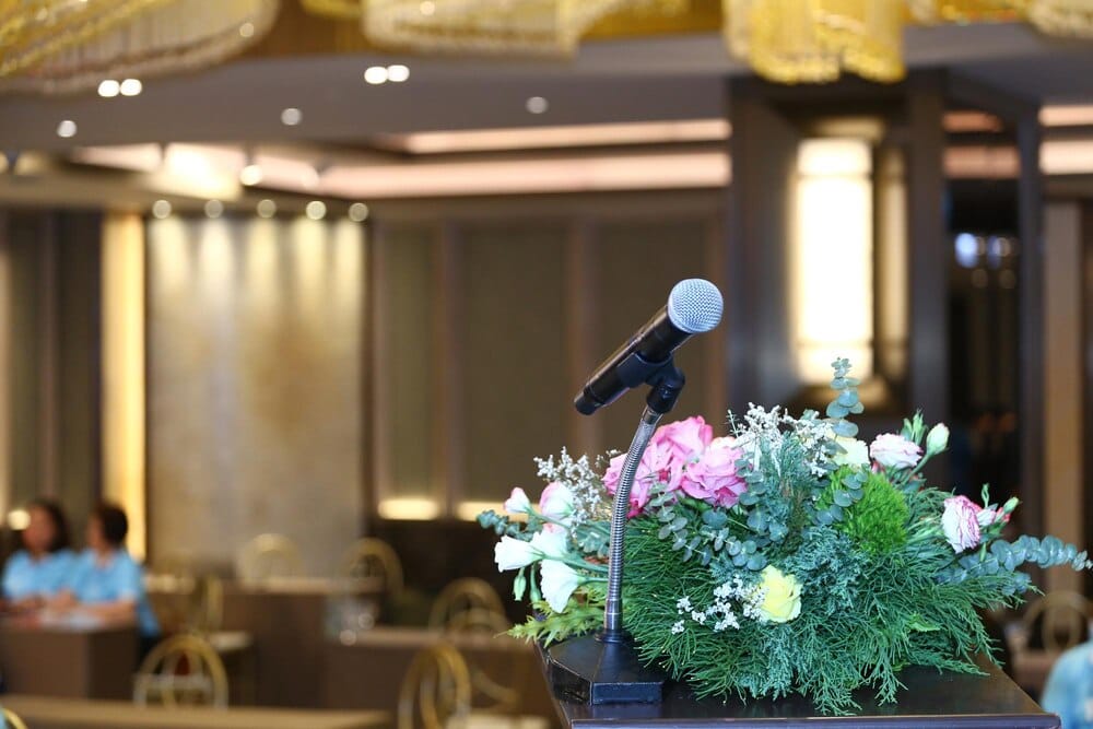 Presentaci贸n de El Gran Derbi lo jugamos todos