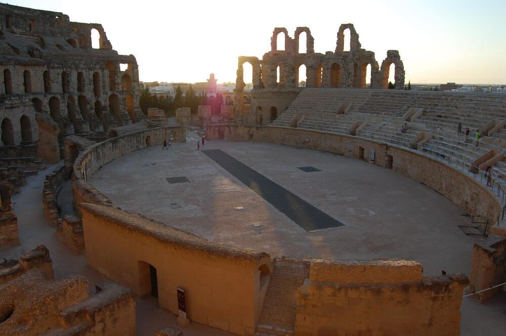 Estrella Morente cerró Sagunt a Escena en el Teatro Romano