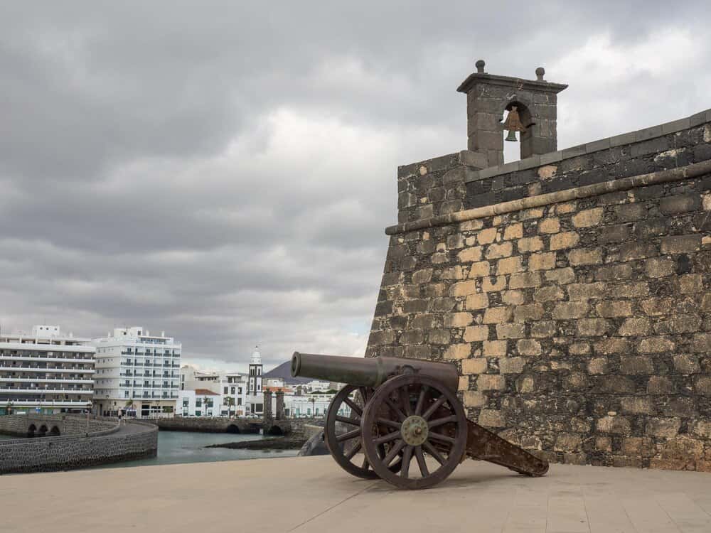 El Castillo del Desnarigado y su Museo Militar