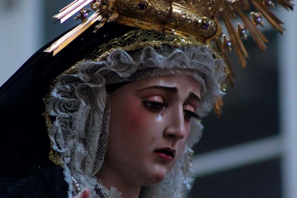 La historia de la chalana de la Virgen del Carmen