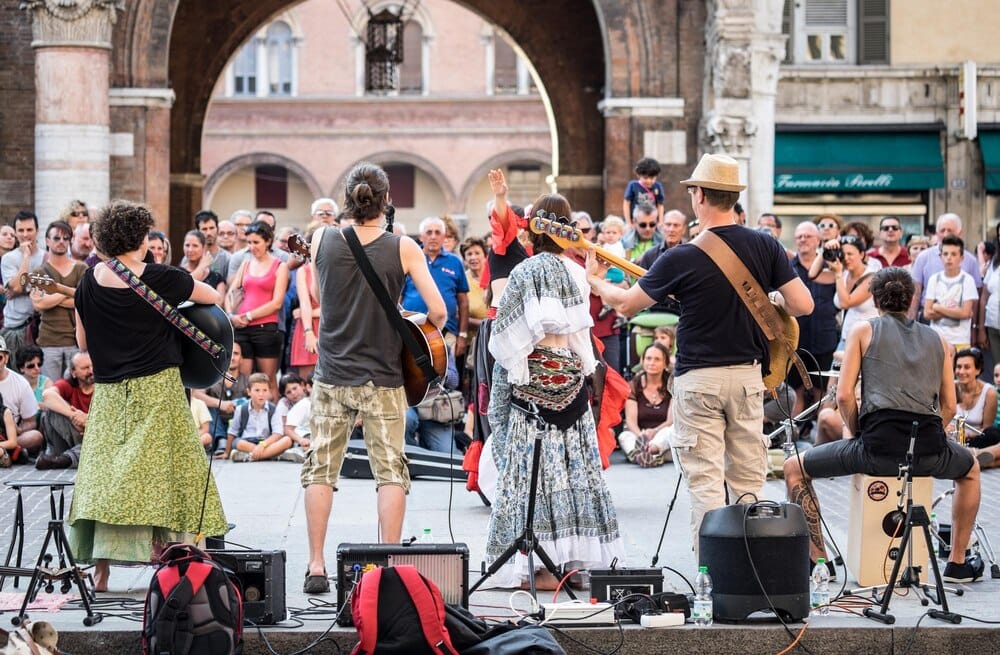 El Orgullo toledano: música local en las fiestas
