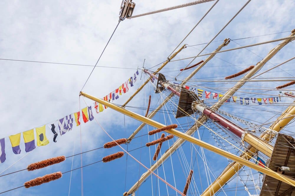 Red Bull Up The Mast