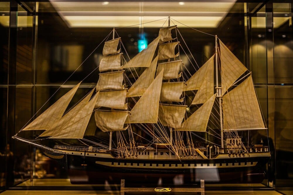 La fragata Mercedes llega al Museo de las Cortes