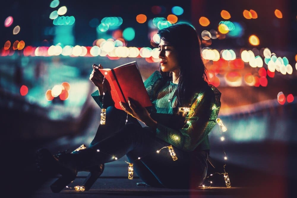 La Nit Estellés 2026: poesía en la plaza del Ayuntamiento