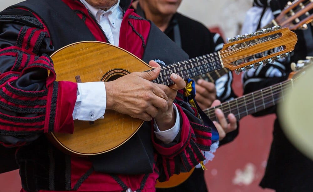 Folclore charro por los barrios