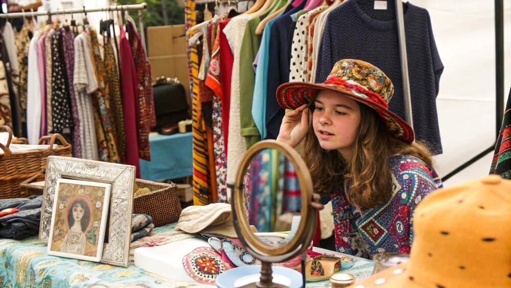 Ropa de Marca Vintage a 10€: El Planazo de Reyes en A Coruña