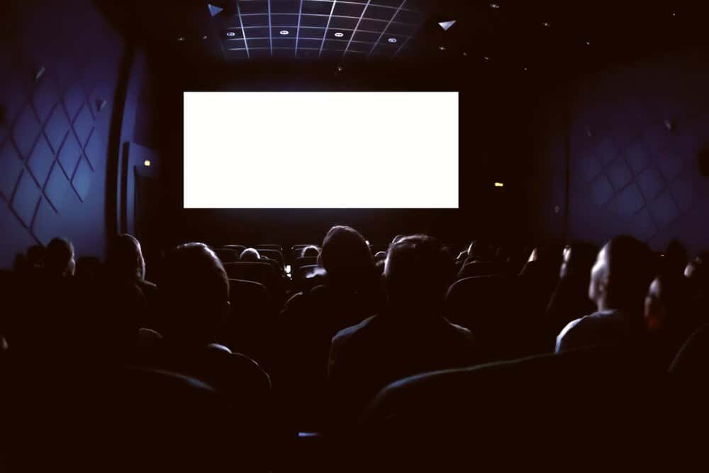 Proyección de cortometrajes y faladoiro