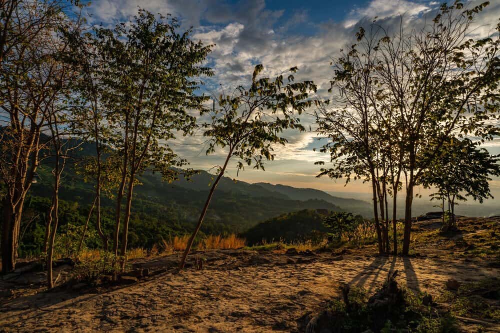 Senderismo y acampada en la Reserva Natural de Anaga