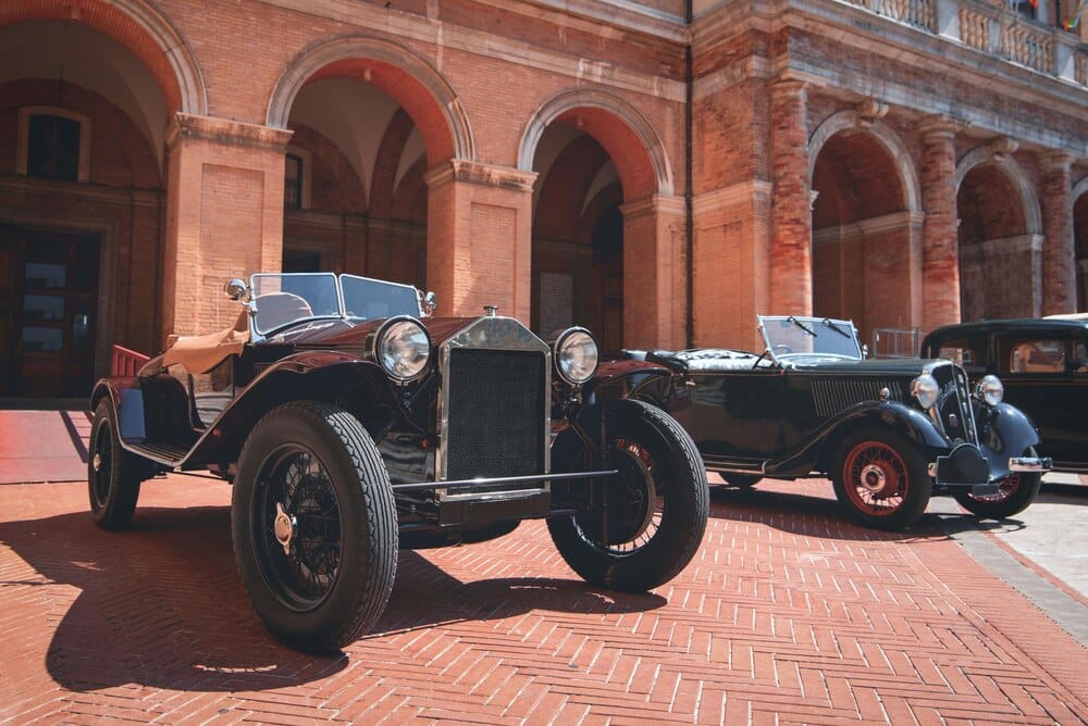 Coches clásicos en Gijón: pasión por el motor histórico