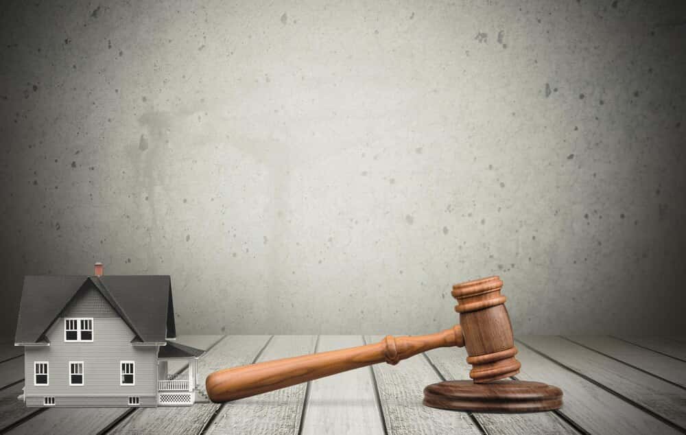 Subasta pública de fincas rústicas y urbanas en Ourense