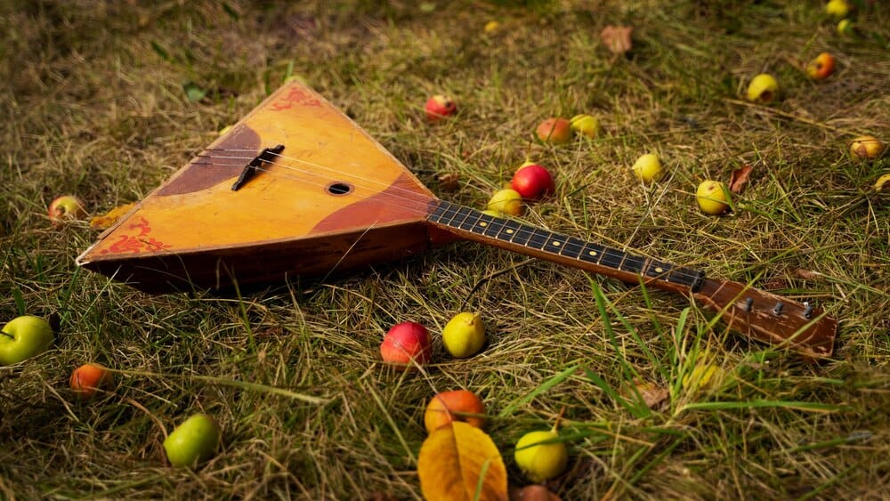 Exhibición del alumnado de la Escuela Municipal de Folklore: Danzas vascas