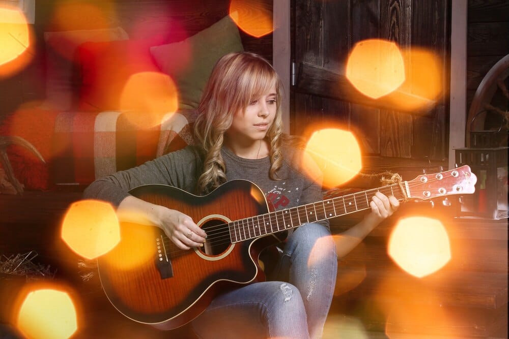 Juliet Lloyd Live at The Folklore Rooms