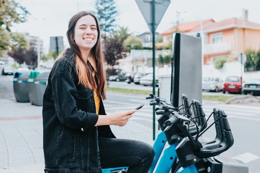 El Ripoll se vuelve eléctrico: recarga tu bici en Sabadell