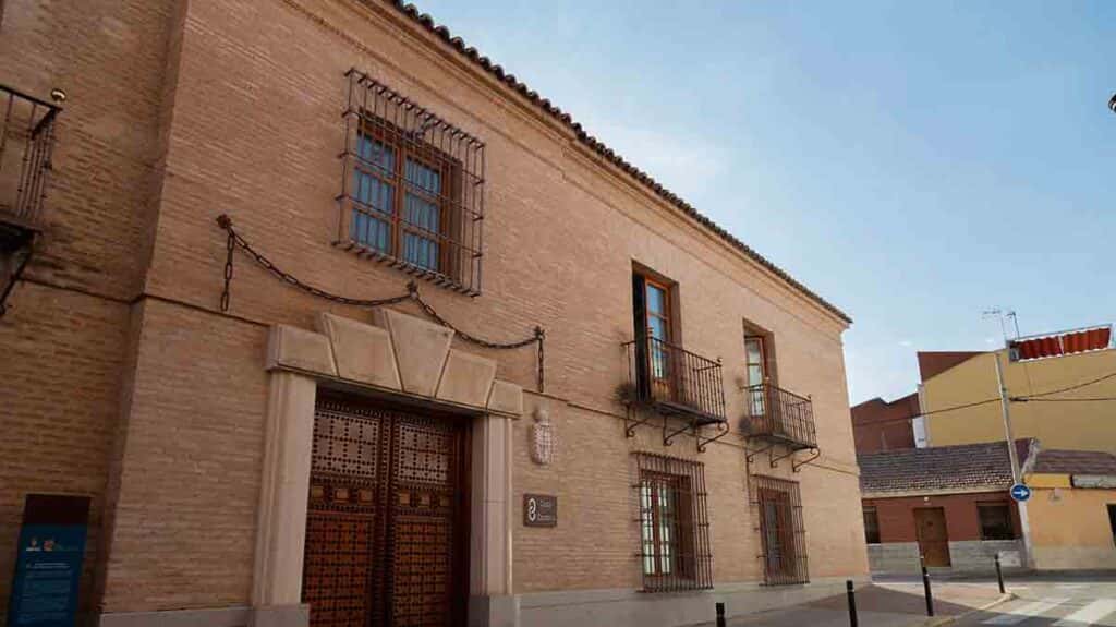 Talleres familiares de verano en la Casa de la Cadena