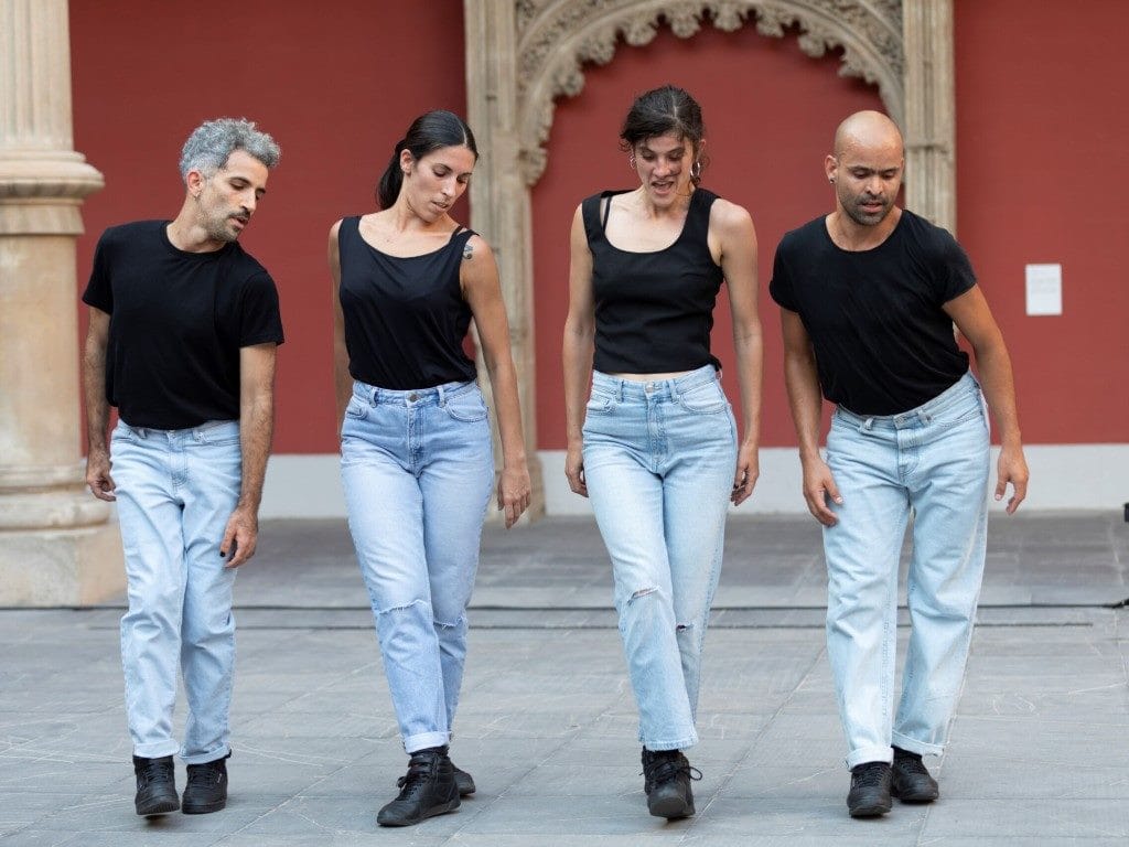 Dansa. Cia. LaCerda: "El baile de la zurda"