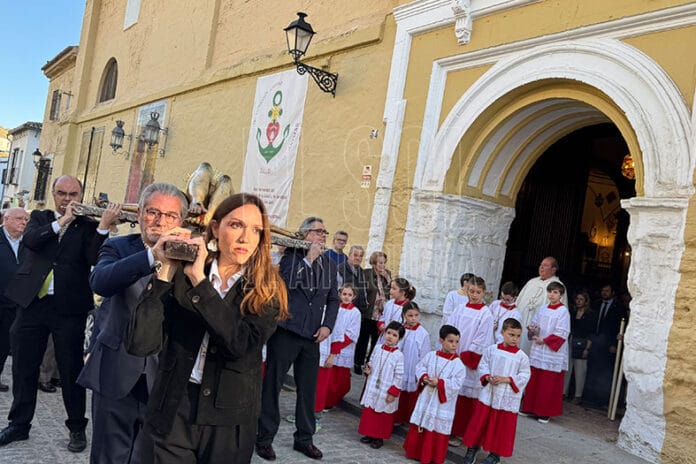 Procesión anual del Señor de la Salud y de las Aguas