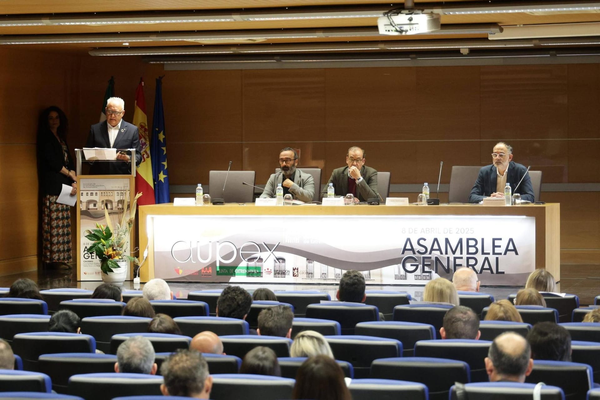 Asamblea anual de la Asociaci贸n de Universidades Populares de Extremadura