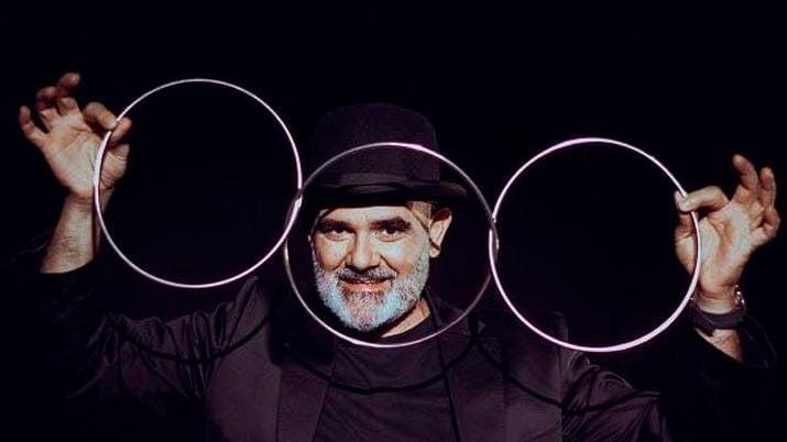 Mago Aslam - Debajo de mi bombín