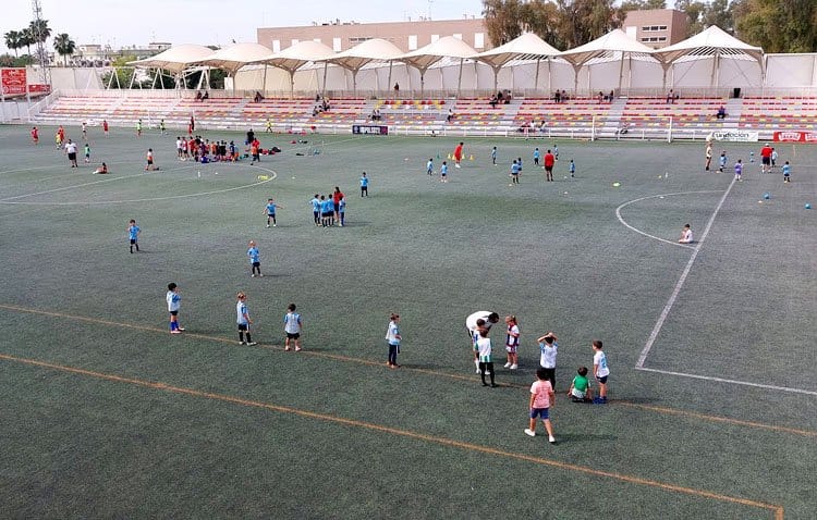 Clausura de la liga de colegios de la Escuela Municipal de FĂștbol