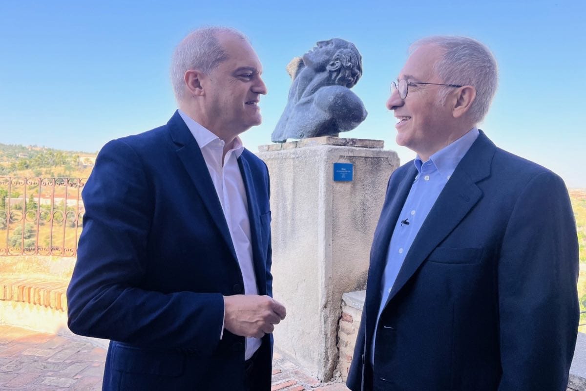 Charlas Generaci贸n+