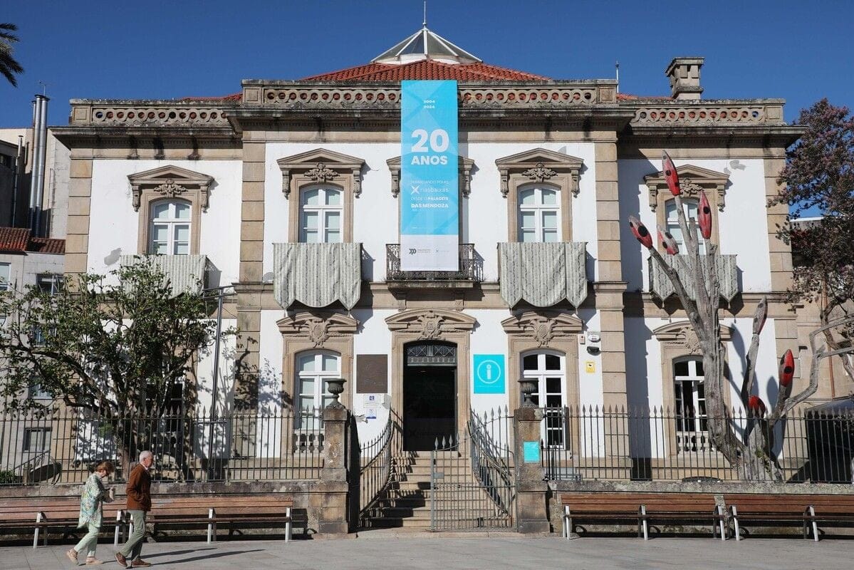 'Contrastes' de la Asociación Artística y Cultural de Pontevedra