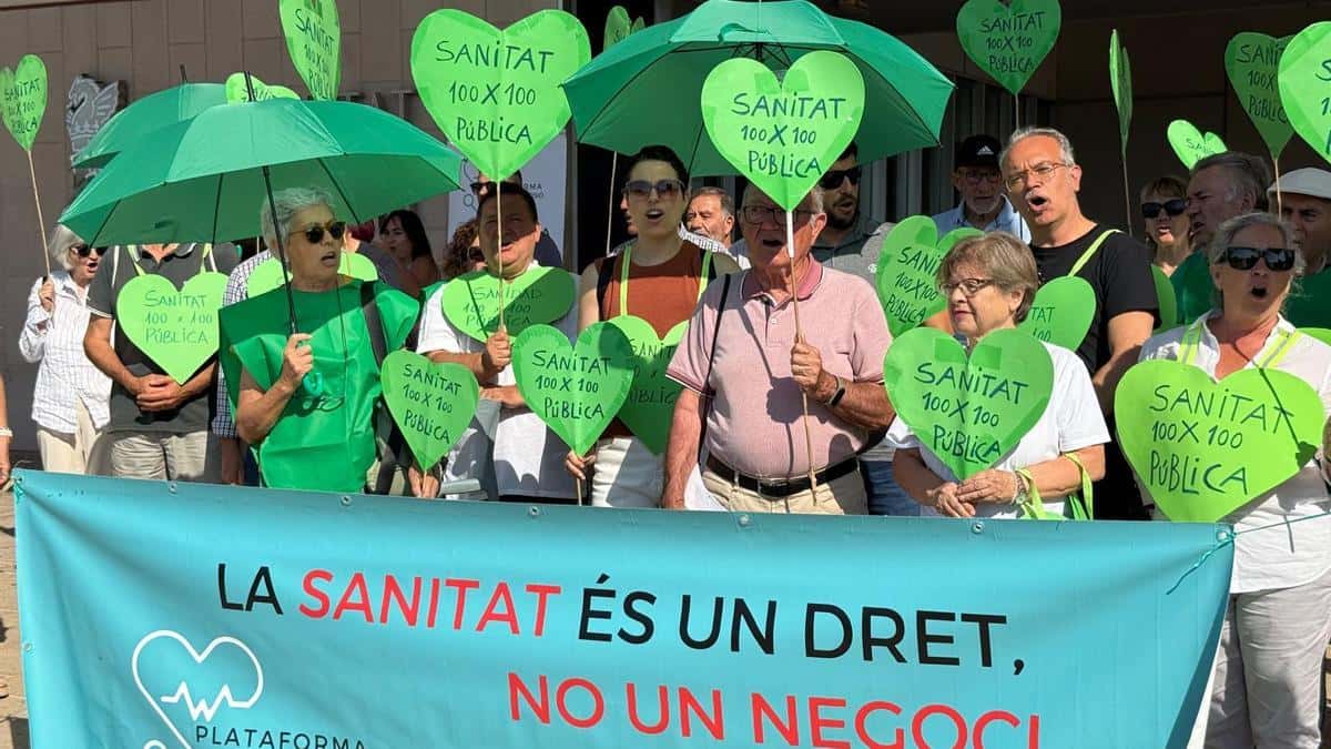 Concentración por la reversión del Hospital del Vinalopó