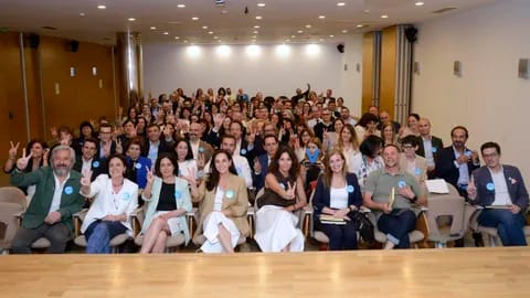 Homenaje a la gente comprometida