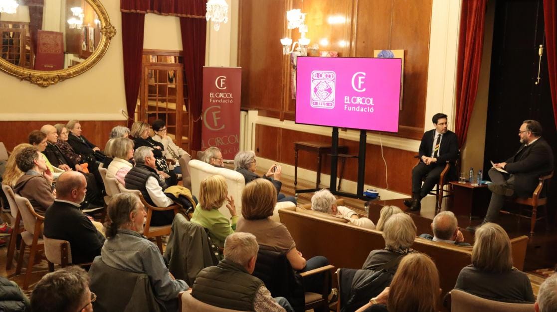Toni Aira presenta 'Mort en diferit' a El Círcol