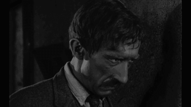 Proyección de 'Buscar trabajo' de María Aparicio