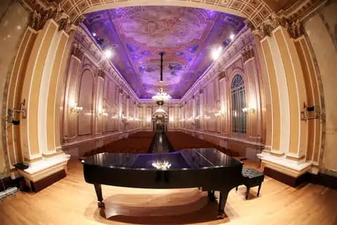 Sala Fundación Unicaja María Cristina (antiguo Real Conservatorio María Cristina)