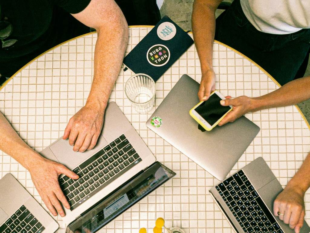 "Vols fer-te autònom@? Eines per començar a emprendre el teu camí"