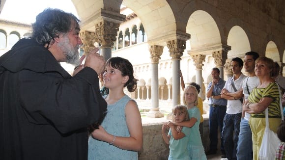 Visita teatralitzada: 'Deixeu parlar els capitells..., ells ho saben tot!'