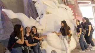 Visita a las Hogueras Oficiales