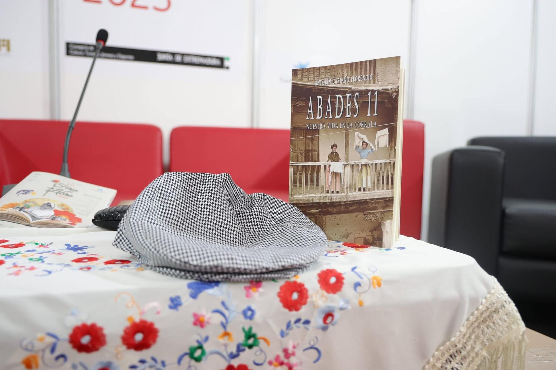 Presentación del libro de Antolín Castaño