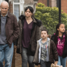 CICLE LEIGH, LOACH, ARNOLD A LA CUINA: TRES DÈCADES DE REALISME SOCIAL BRITÀNIC