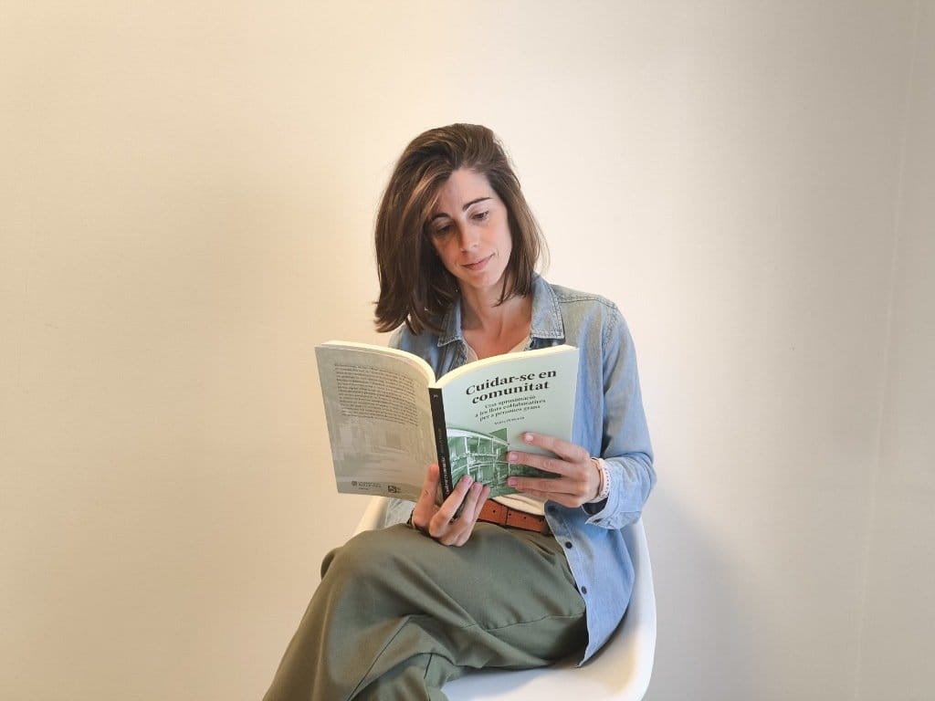 Presentaci贸 de llibre. Cuidar-se en comunitat
