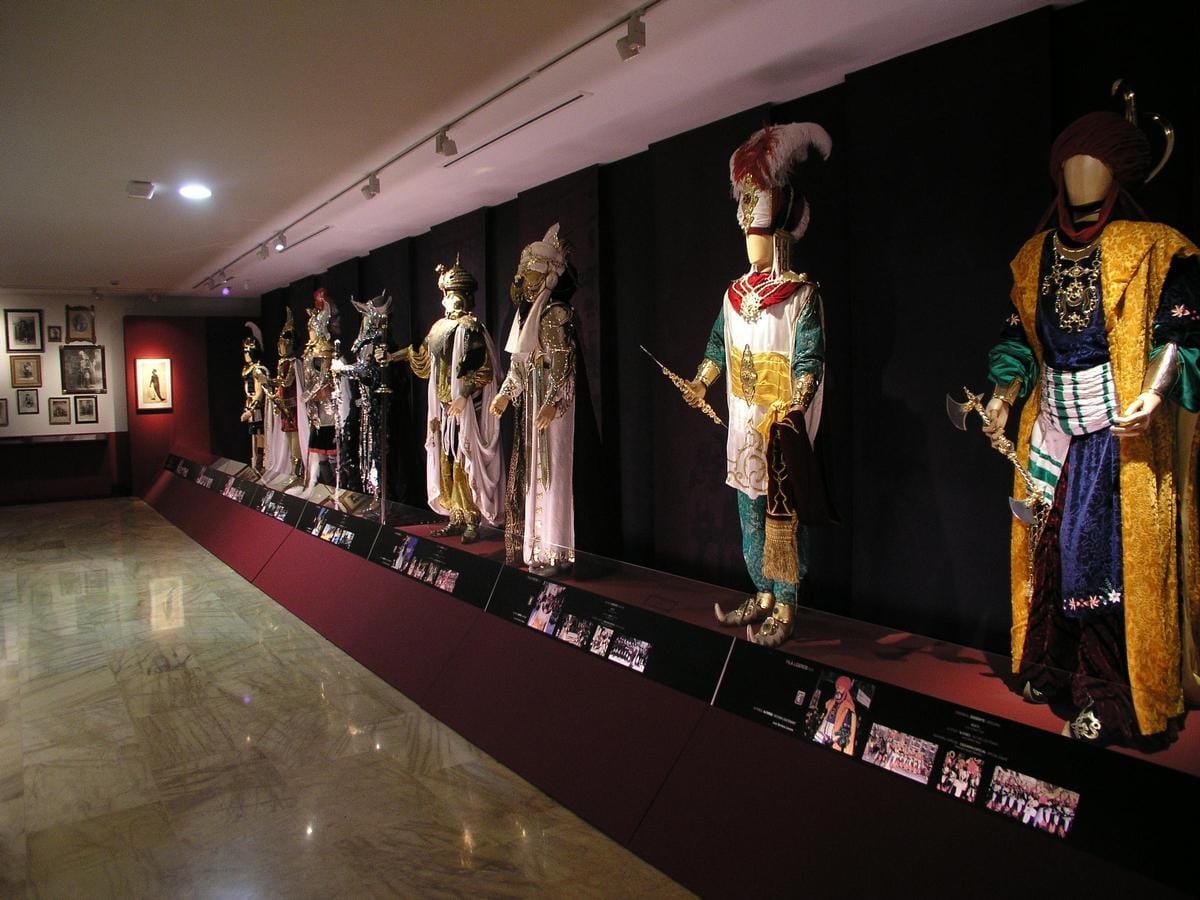 Jornada de puertas abiertas en el Museo Alcoyano de la Fiesta (MAF)