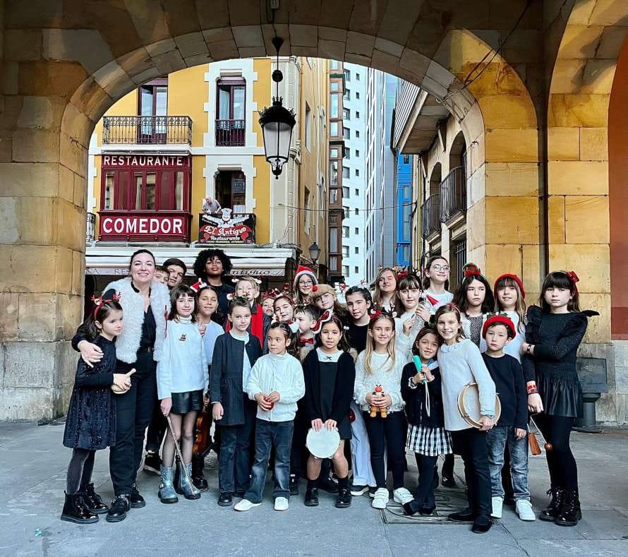 M煤sica. Grandes del rock. Coro Infantil de Gij贸n.