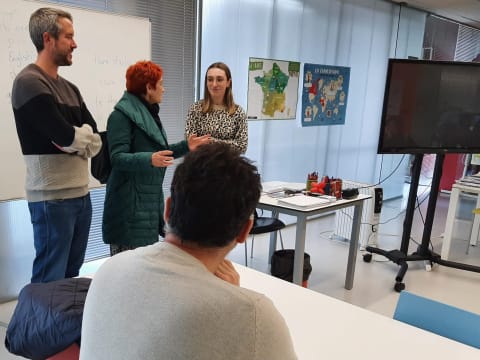 Campamentos de pascua nas casas das linguas municipais e no MIHL