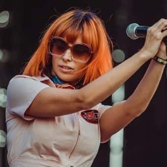 Nat Simons y Aurora Beltrán - Chicas Fuertes Tour